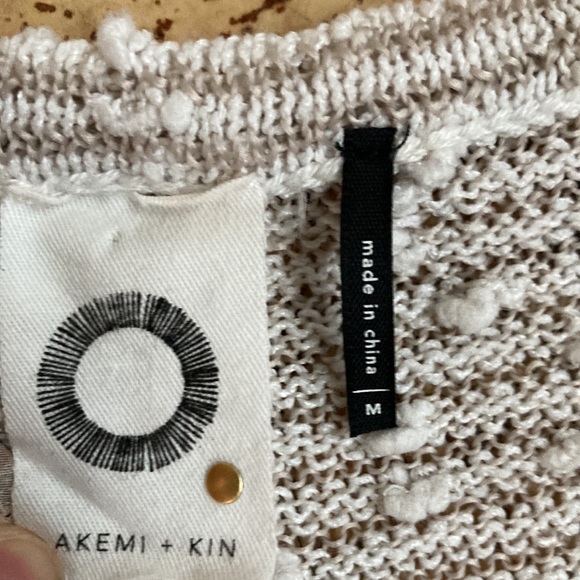 Akemi + Kin sweater - Picture 5 of 8